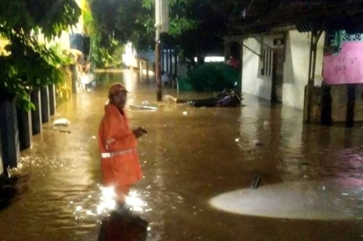 Banjir Jakarta "Paket" Komplit, Hujan Deras, Sungai Meluap, dan Air Laut Naik