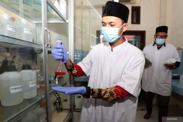 BPOM Jelaskan  Cara Awasai Bahan Halal pada Produk Kosmetik