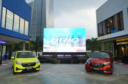 Honda Brio Masih si Paling Laku