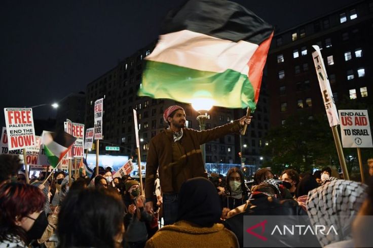 Polisi New York Rajin Tankapi Ratusan Demonstran Pro-Palestina