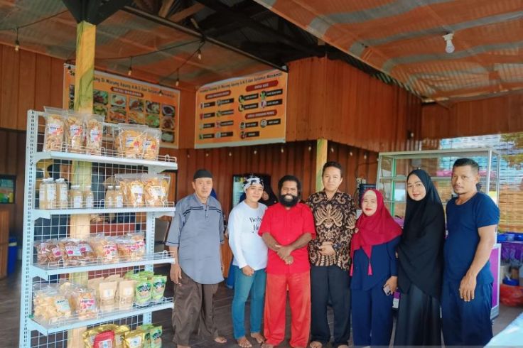 Yang ke Sorong, Yuk Mampir ke Rumah Makan Apung