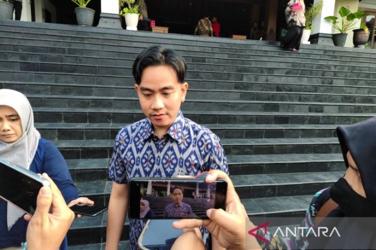 Gibran Siapkan Sanksi untuk  ASN Solo yang Main Judi Online