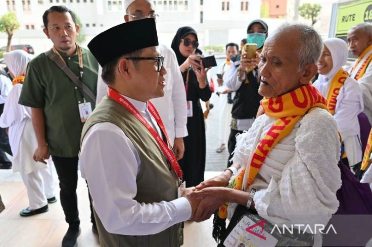 Cak Imin Soroti Penundaan Penerbangan, Jemaah Haji Kecewa Berat