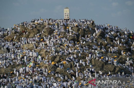 Lebih dari 1,8 Juta Jemaah Haji Dunia Kumpul di Gunung Arafah