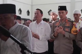 Polwan Bakar Suami, Polisi Jombang Salat Gaib untuk Briptu Rian