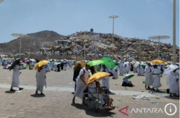 Jemaah  Perbanyak Zikir dan Doa Jelang Puncak Haji