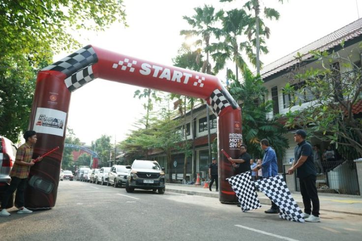 Mobil-mobil Pameran IIMS "Turun Gunung" Lintasi Pulau Jawa