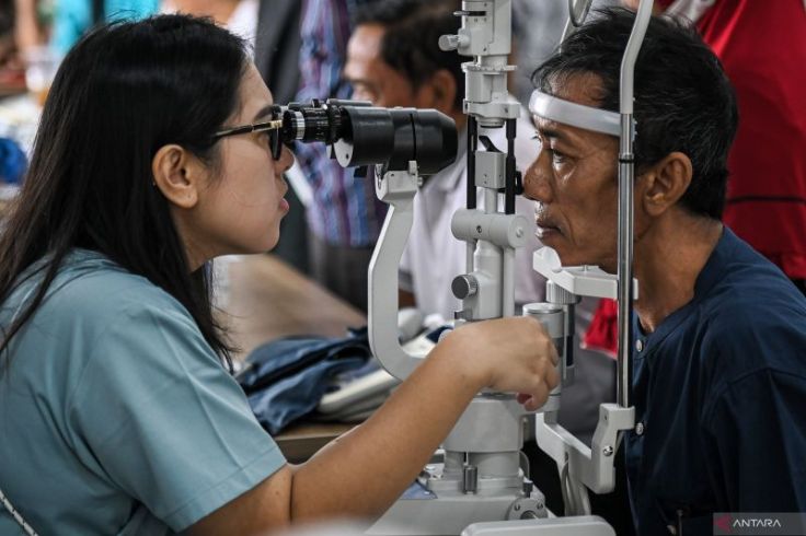 Tips Hindari Retina Mata Terlepas