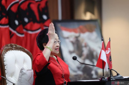 Biaya UKT Tinggi, Megawati Sarankan Kurangi Bansos