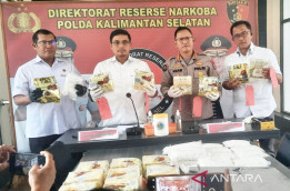 Belum Tertangkap Juga, Jaringan Gembong Narkoba Fredy Pratama Membabi Buta