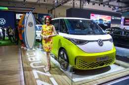 Menggemaskan! Mobil VW The All-Electric ID. Buzz Hadir di GIIAS 2024