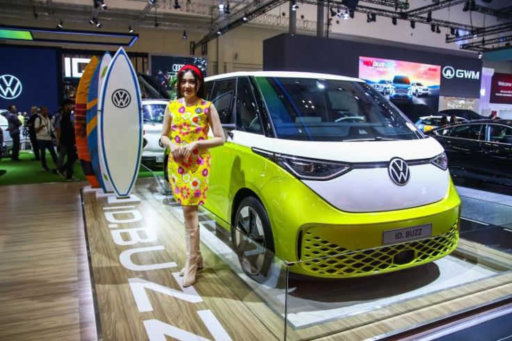 Menggemaskan! Mobil VW The All-Electric ID. Buzz Hadir di GIIAS 2024