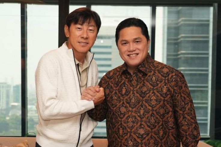 Erick Thohir Senang Kesehatan Shin Tae-yong Pulih dan Siap Kerja