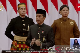 Kenakan Busana Adat Betawi Simbol Terima Kasih Jokowi untuk Jakarta