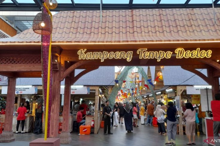 Sensasi Santap Makanan Legendaris di Festival Kampoeng Tempo Doeloe