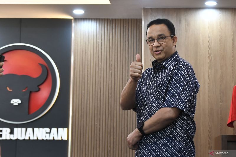 Ngeri! Malam-Malam PDIP Daftarkan Anies Baswedan-Ono Surono ke KPUD Jabar