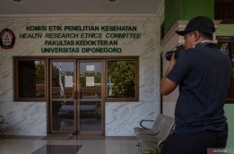 Pakar Hukum Kritik Penangguhan "Otoriter" Praktik Dekan FK Undip