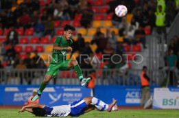 Sepak Bola Putra, Jawa Timur Raih Emas usai Taklukkan Jawa Barat 1-0