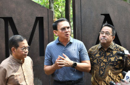 Maju Pilgub Jakarta, Pramono Perpisahan dengan Staf Seskab