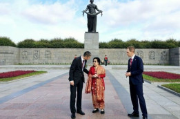 Megawati Ziarah ke Makam Korban Pengepungan Legendaris Leningrad di Rusia