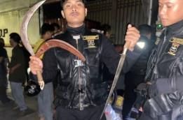 Polisi Gagalkan Tawuran Antargeng "Bocil" Bersenjata Tajam di Surabaya