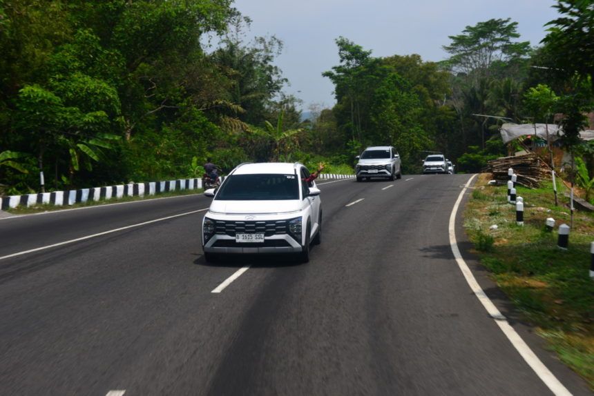 Rencana Larangan Kendaraan BBM, Rakyat Disuruh Beli Mobil Listrik tapi Kemahalan