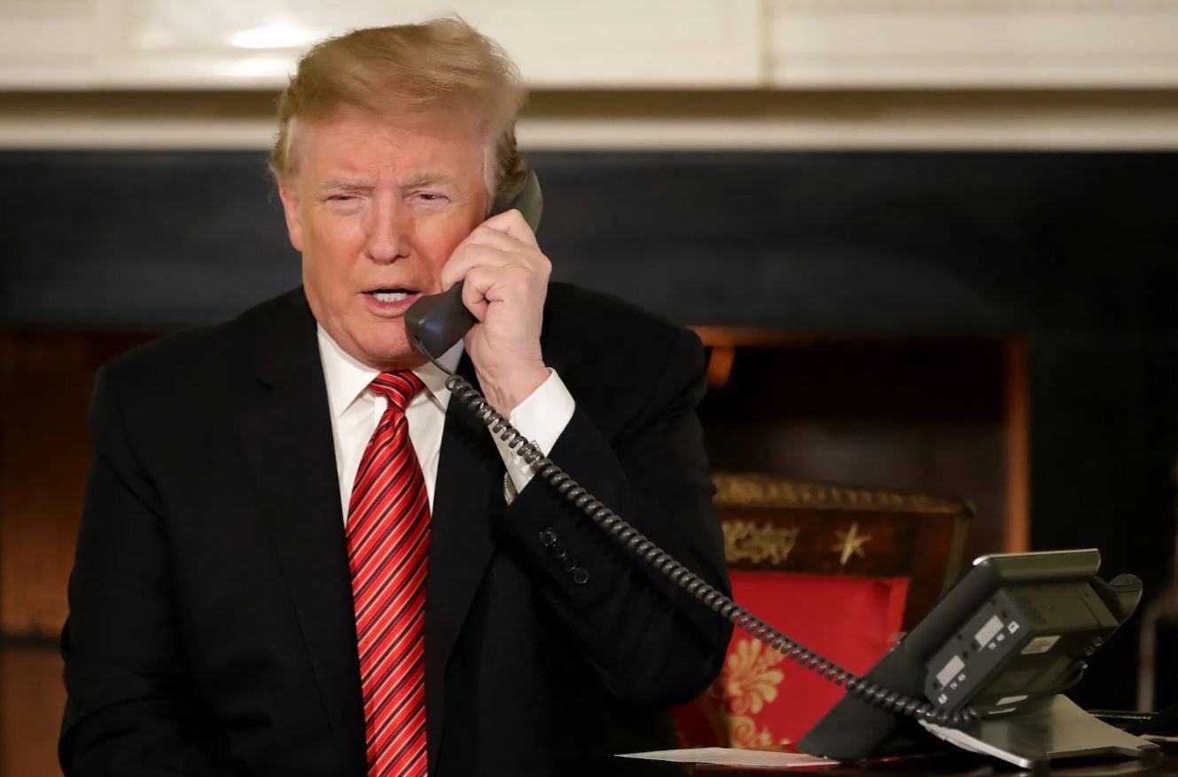 Donald Trump Persilakan Prabowo Telepon Kapan pun Mau