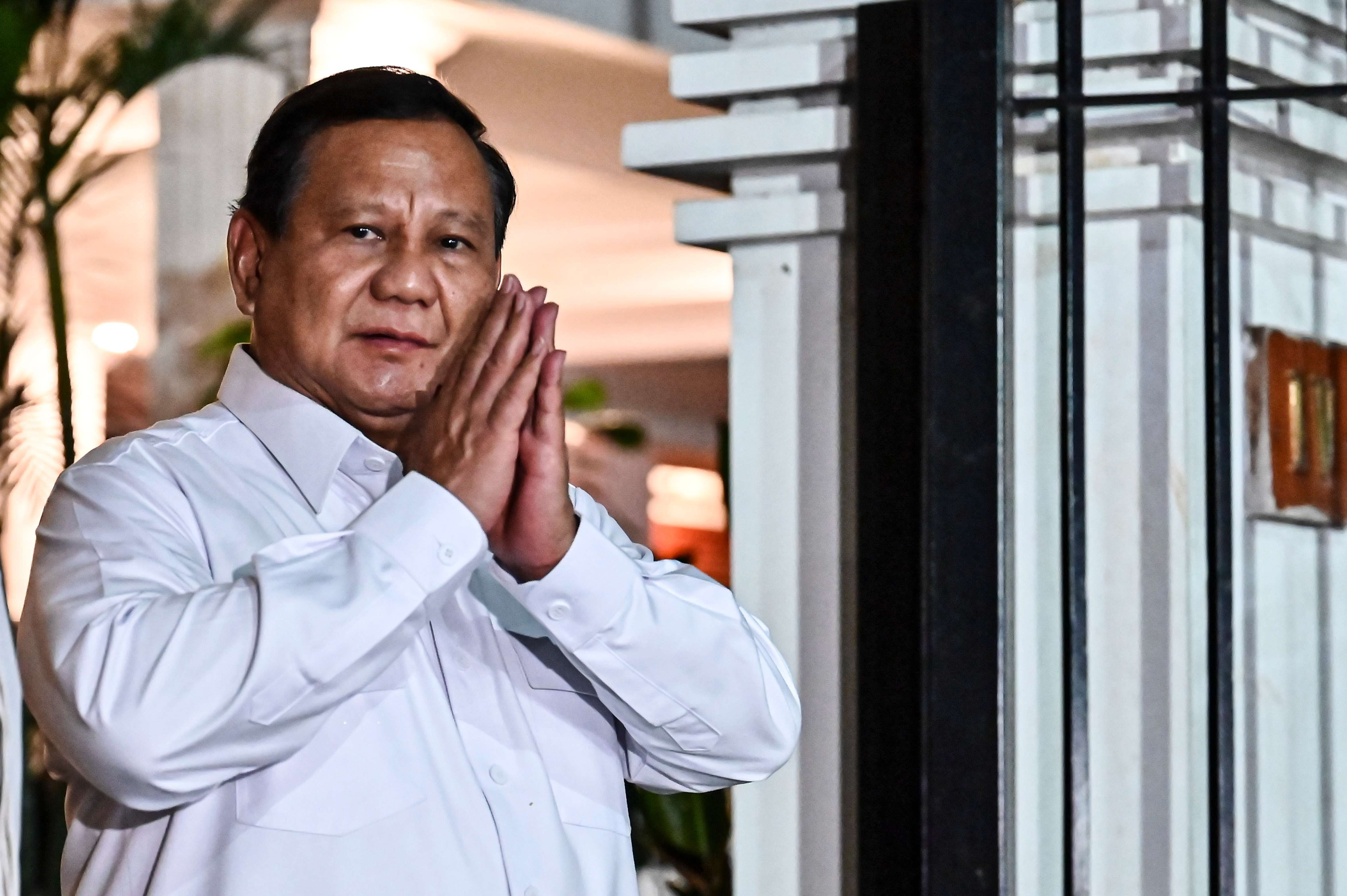 Kabinet Tambah Gendut, Prabowo "Buka Lowongan" untuk Wamenko