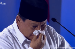 Prabowo Nangis saat Umumkan Kenaikan Gaji Guru, Janji akan Terus Naikkan