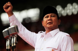 Prabowo Tekad Bulat RI Harus Bisa Produksi Sendiri Komputer, Motor, dan Mobil