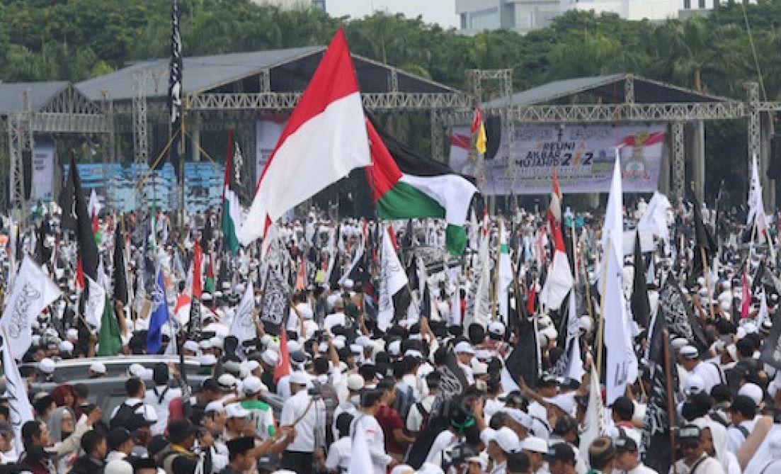 Seruan untuk Peserta Reuni Akbar 212: Yang Bisa Jihad.. Jihad! Yang Bisa Kirim Bantuan.. Kirim!