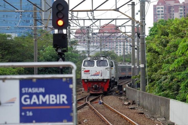 Ada Reuni Akbar 212, Penumpang KA Stasiun Gambir Bisa Naik dari Stasiun Jatinegara