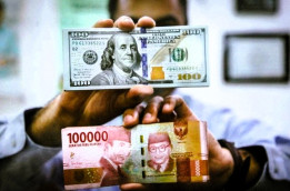 Dolar AS Menguat Terhadap Rupiah, Sentuh Level Rp16.200-an