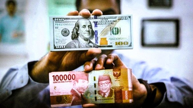 Dolar AS Menguat Terhadap Rupiah, Sentuh Level Rp16.200-an