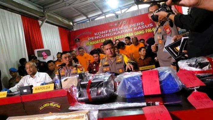 Pabrik Uang Palsu Lebih dari Rp. 1000 Triliun Terbongkar di Makassar