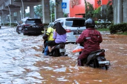 CEK DISINI! Update Lokasi Banjir di Jakarta Terkini