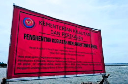 KKP Segel Pagar Laut Tak Berizin di Bekasi: Proyek Reklamasi Jadi Sorotan