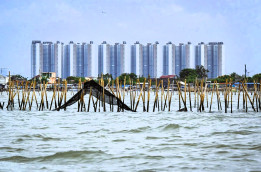 Polemik Pagar Bambu di Pantai Utara Tangerang Swadaya Masyarakat atau Pelanggaran Hukum?