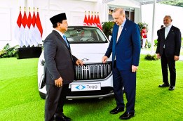 Erdogan Hadiahkan Mobil Listrik Togg T10X kepada Prabowo