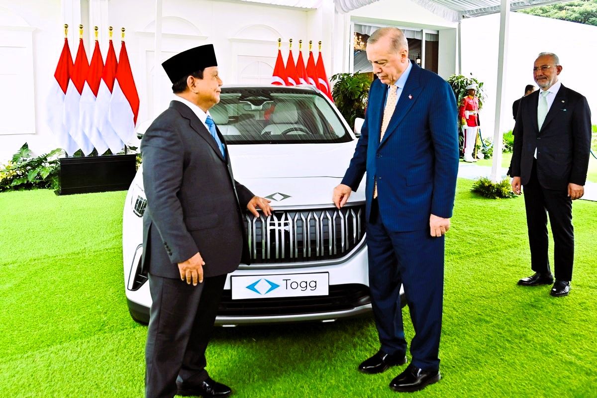 Erdogan Hadiahkan Mobil Listrik Togg T10X kepada Prabowo