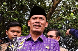 Menteri Kelautan Jatuhkan Denda Rp 48 Miliar Terkait Pembangunan Pagar Laut