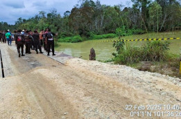 Truk Angkut Pekerja Terjun ke Sungai di Riau, 12 Tewas dan Pencarian Korban Berlanjut