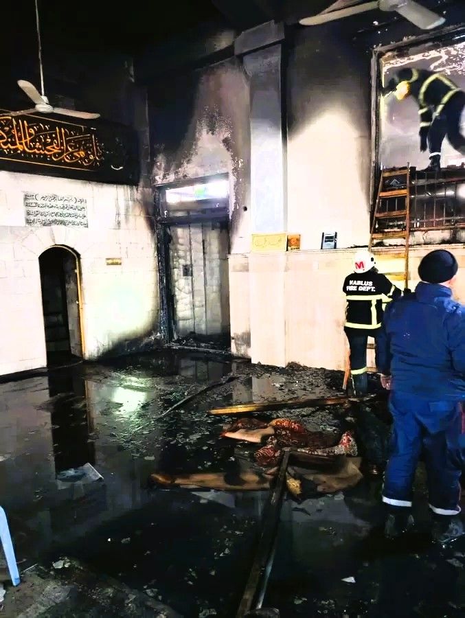 BRUTAL! Penjajah Israel Serbu Delapan Masjid di Nablus Saat Ramadhan