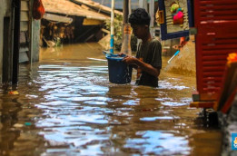 SIAP-SIAP! Pemprov DKI Peringatkan Cuaca Ekstrem dan Potensi Banjir