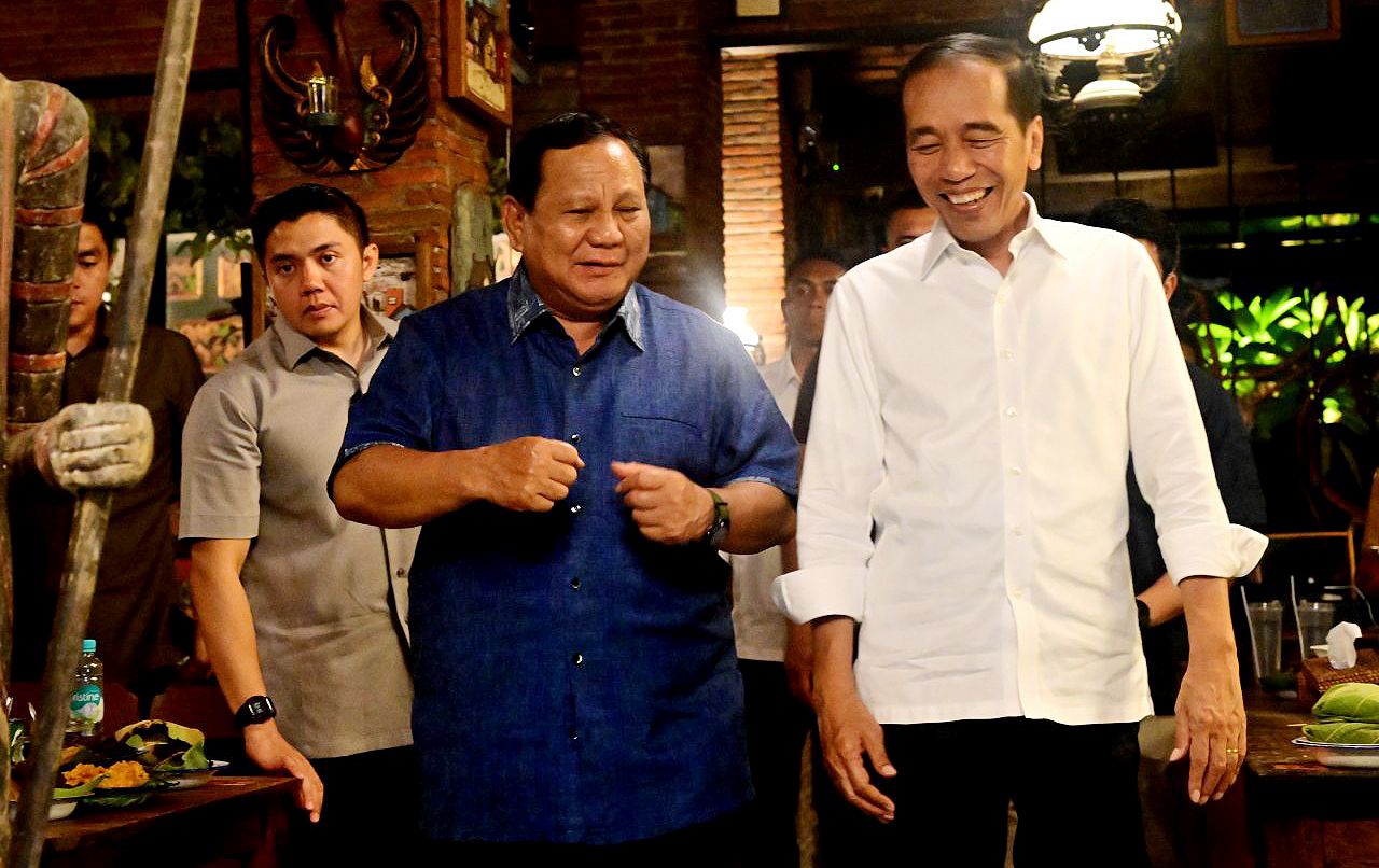 Walau Pensiun, Jokowi Tetap Kuasai Jagat Maya