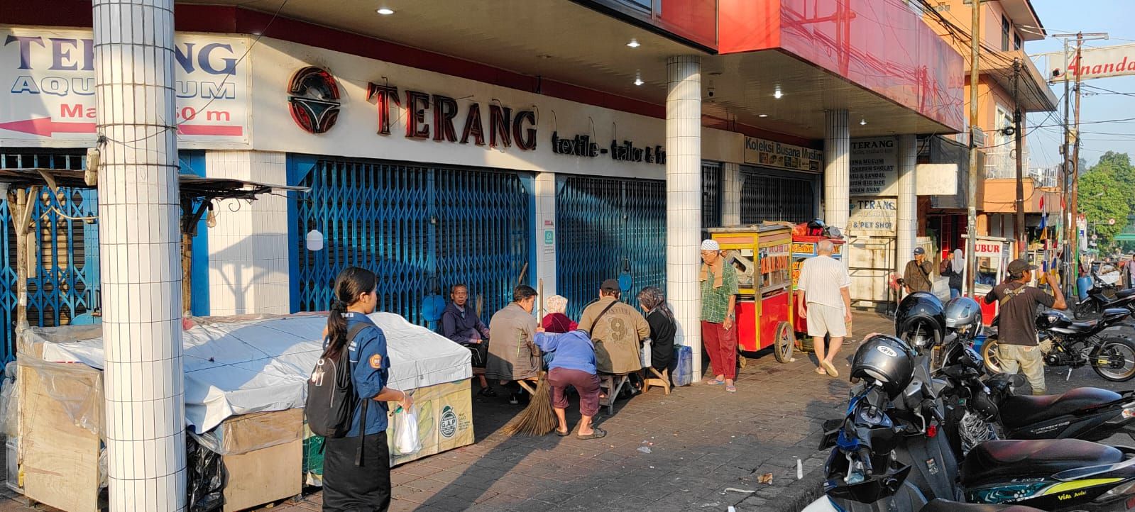 3 Jam Ludes! Kue Balok Legendaris Sejak 1952