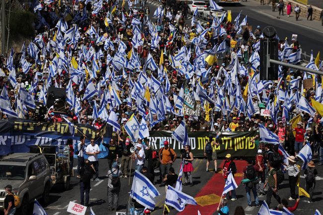 Gelombang Protes Tolak Perang di Israel