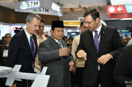 Indonesia Pengguna Pertama Rudal Balistik KHAN di Asia Tenggara