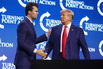 Charlie Kirk Tewas Ditembak, Trump Salahkan Radikal Kiri