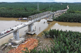 Membaca Ulang Polemik Mobil Dinas Gubernur